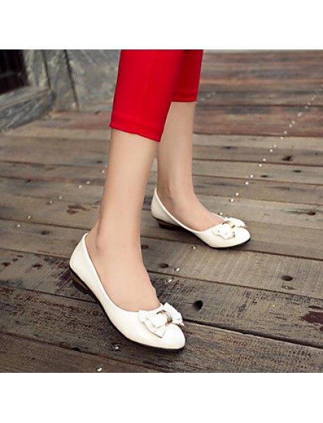 Women's Shoes Leatherette Flat Heel Round Toe Flats Outdoor / Office & Career / Dress / Casual Black / White